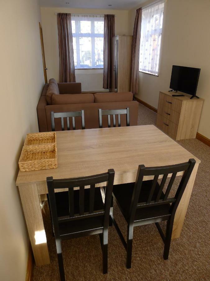 Wembley Homestay London Exterior photo
