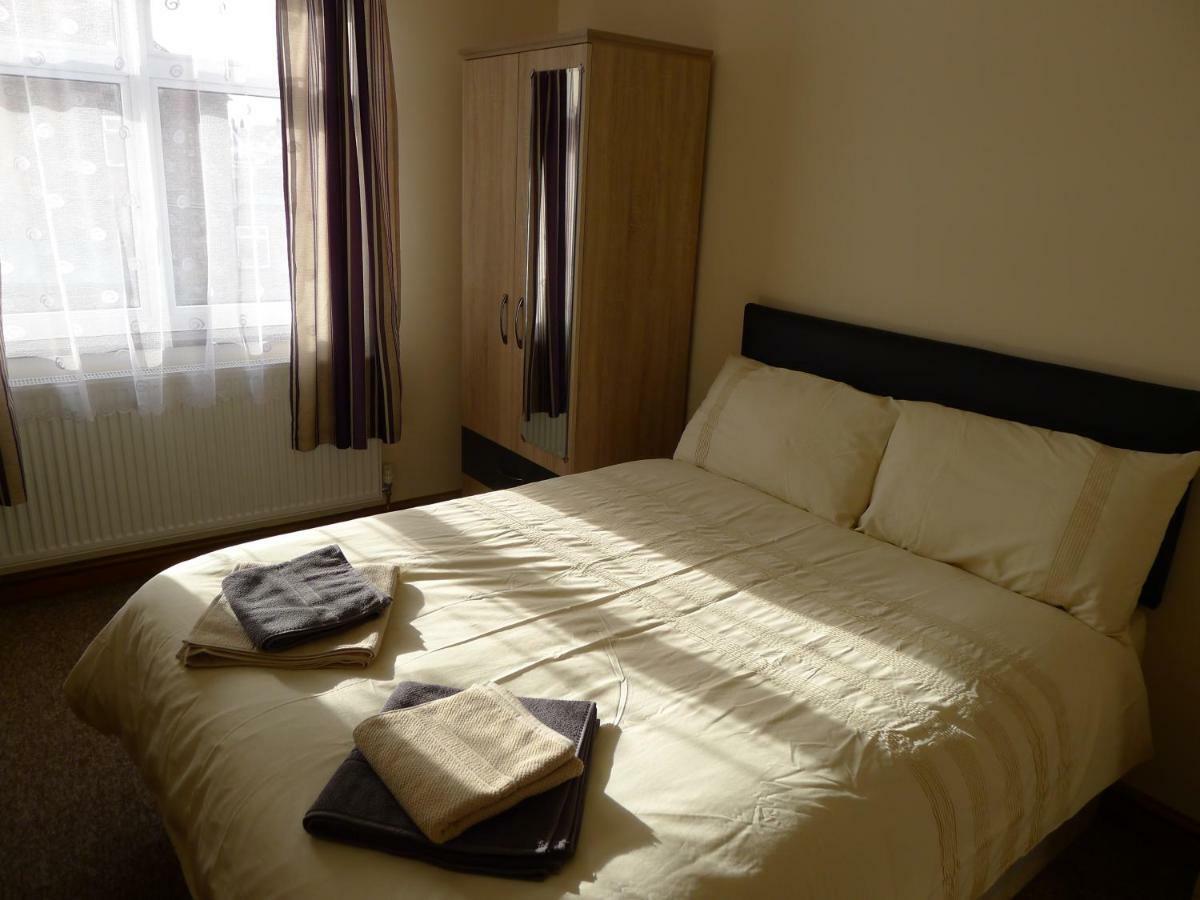 Wembley Homestay London Exterior photo